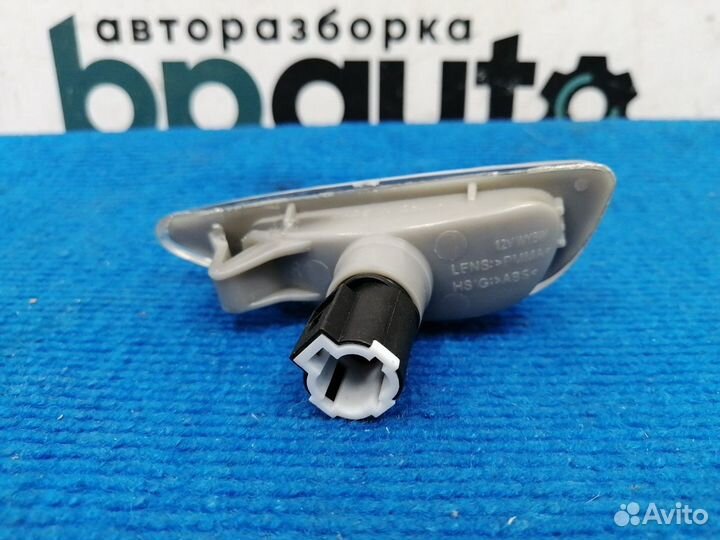 Повторитель поворота правый 92304-1R000 Hyundai