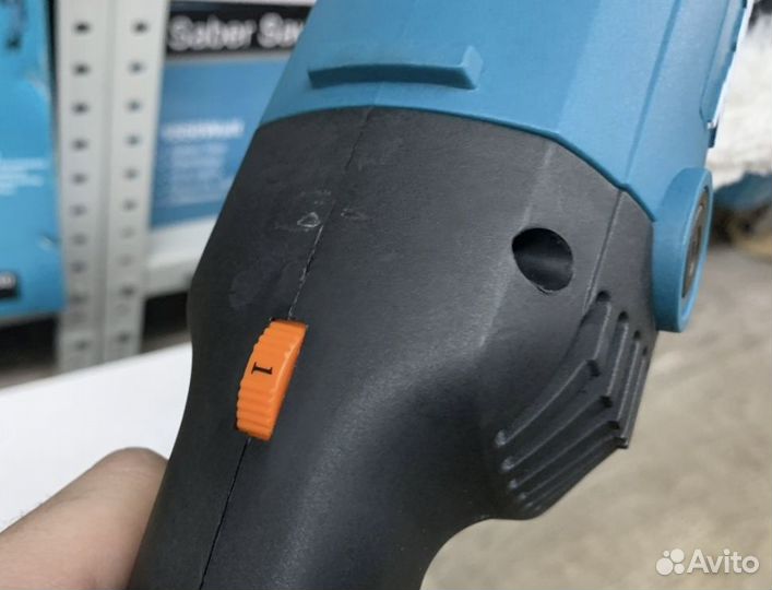 Полировальная машинка с регулировкой -новая