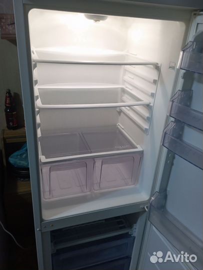 Холодильник Zanussi