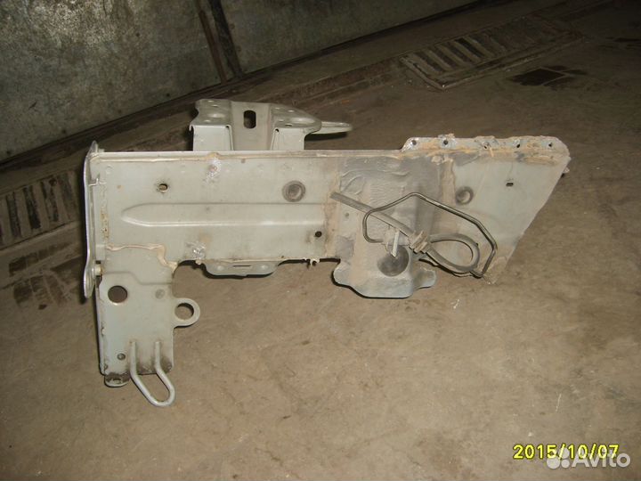 Лонжерон левый Меган