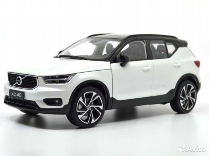 Новая модель Volvo xc40. 2022г. 1/18