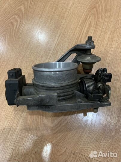 Дроссельная заслонка audi s4 c4 2.2t 034064dt