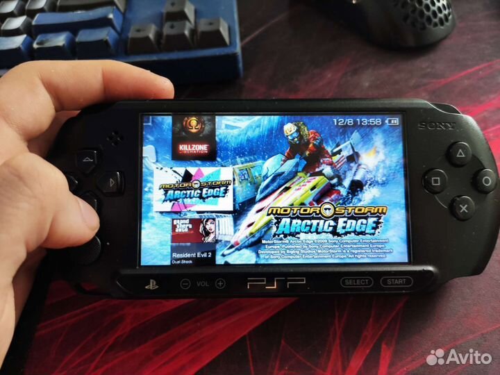 Sony PSP e1008 8gb прошитая