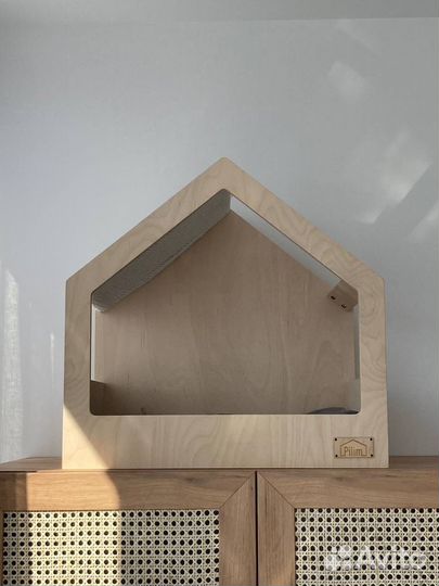 Домик для кота с когтеточкой