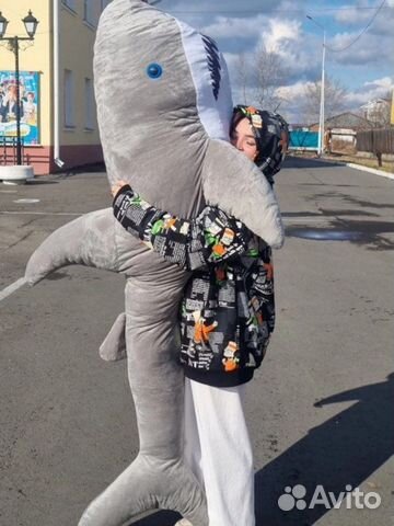 Акула плюшевая 2 метра