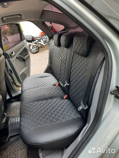 Чехлы Ford Focus Экокожа ромб Автопилот