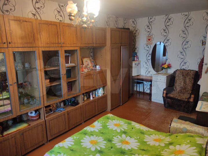 Комната 18 м² в 8-к., 7/9 эт.