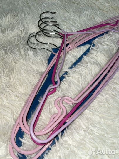 Вешалки 7шт