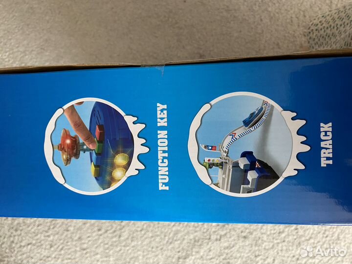 Патрульный катер и 2 фигурки спасателе