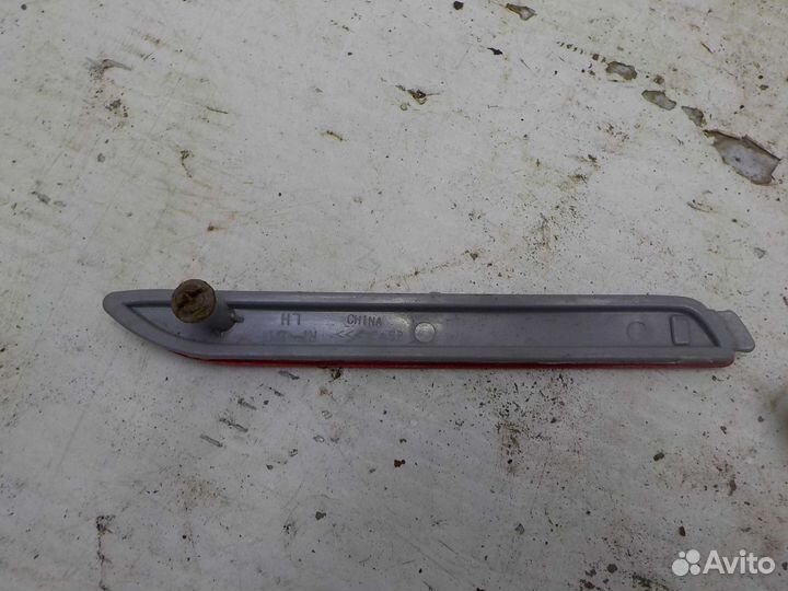 Катафот toyota RAV4 50 задний левый