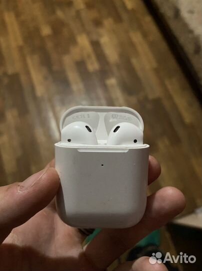 Беспроводные наушники apple airpods