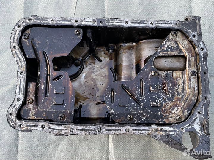 Поддон масляный VW Passat B5 VR5 AGZ 2.3 99г