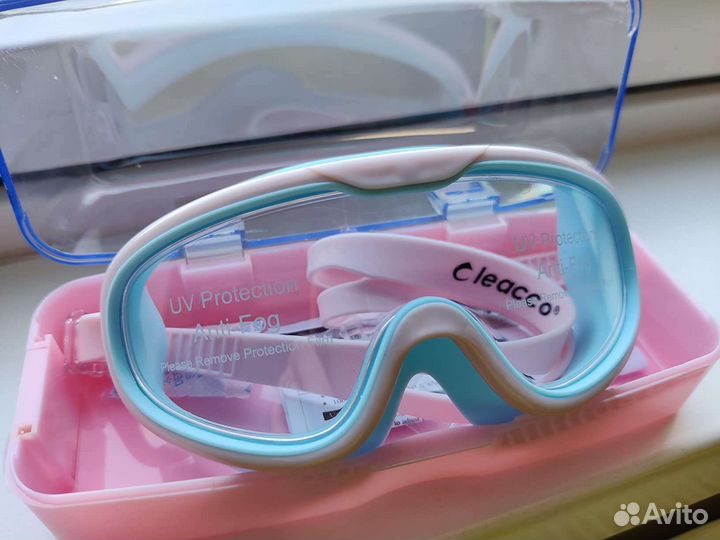 Детские очки и шапочка для плавания