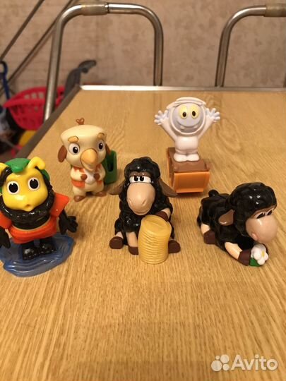 Игрушки киндер макси