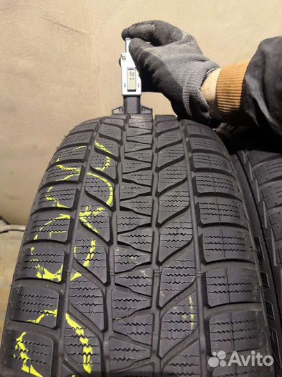 Bridgestone Blizzak LM-25 205/55 R17
