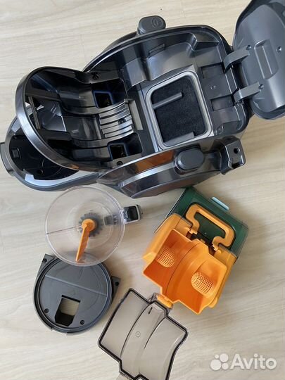 Пылесос LG Kompressor VC73203uhab