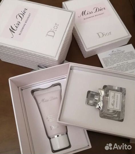 Набор миниатюр Miss Dior Blooming