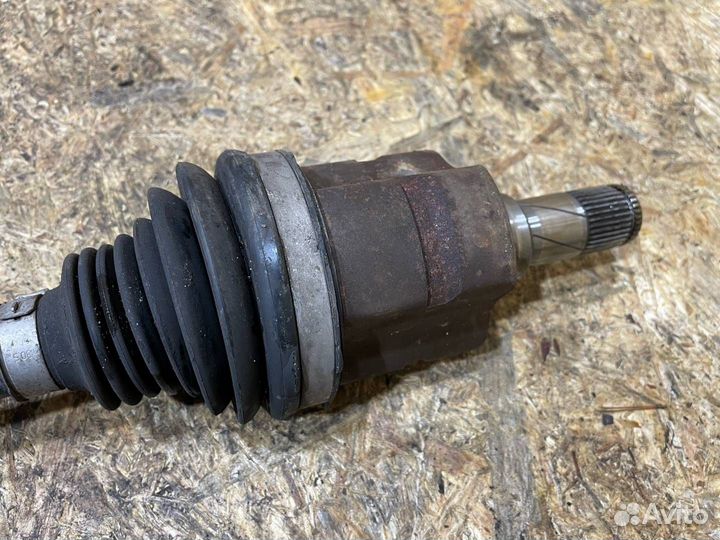 Полуось передняя левая Opel Mokka 2013 95090831