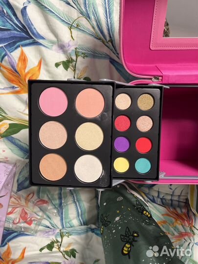 Большой набор косметики