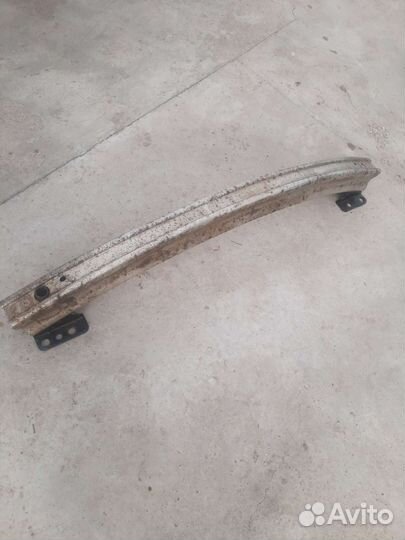 Усилитель заднего бампера audi Q7