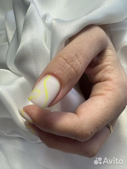 Мастер маникюра и педикюра