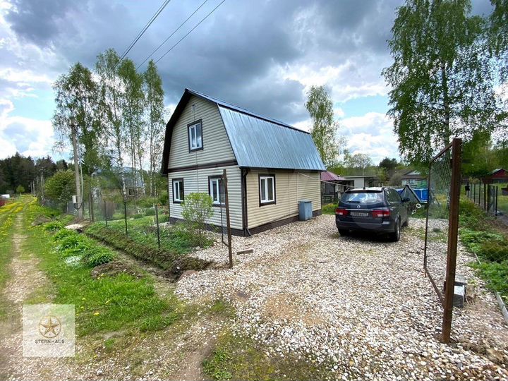 Дом 74,7 м² на участке 9 сот.