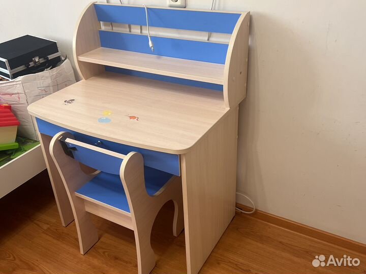 Детский стол и стул