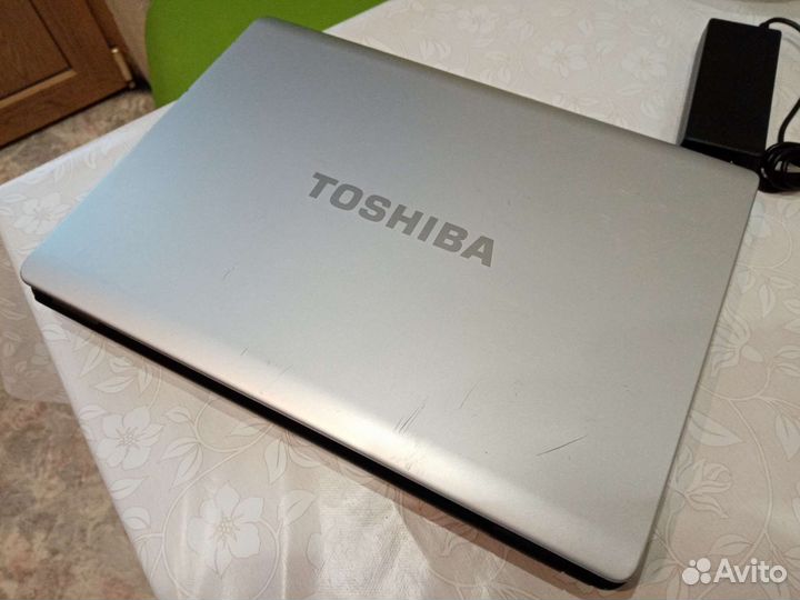 Toshiba Satellite L300-14X рабочий