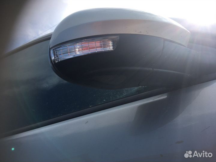 Volkswagen Tiguan зеркало заднего вида правое