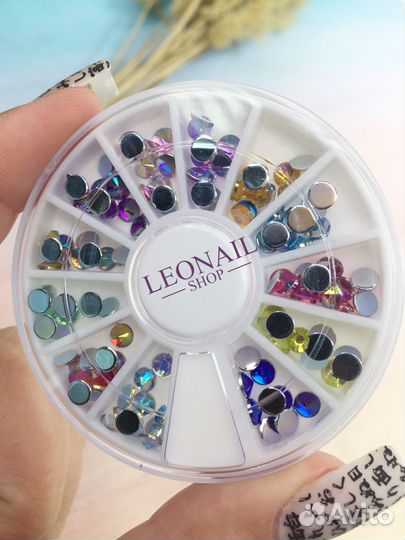 Стразы для ногтей 