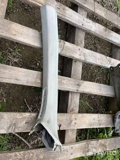 Обшивка передней стойки левая фольцваген гольф 6