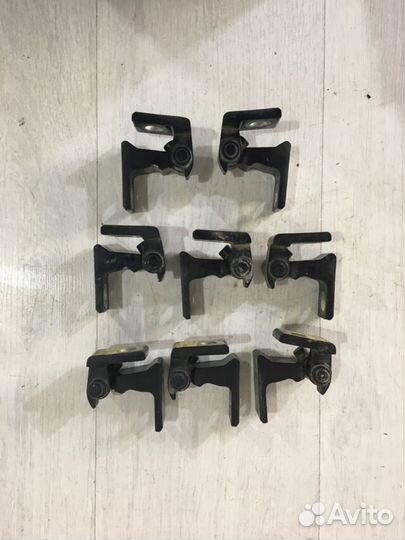 Петля двери volkswagen polo 5 1.4 мт хетчбек