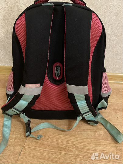 Рюкзак школьный