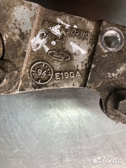 Топливная рампа ford mondeo 1 1.8