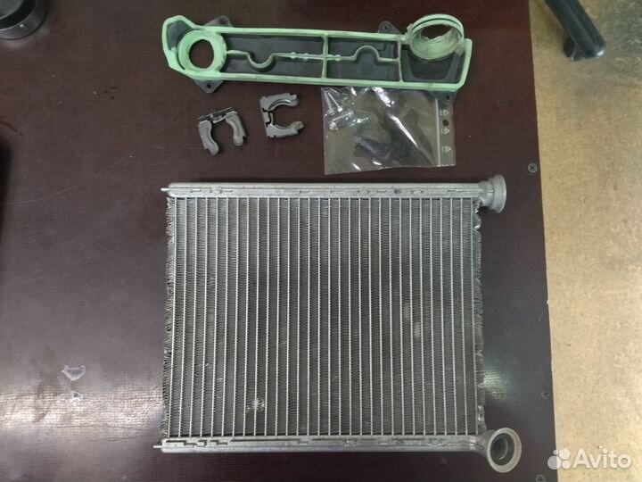 Радиатор печки peugeot 308
