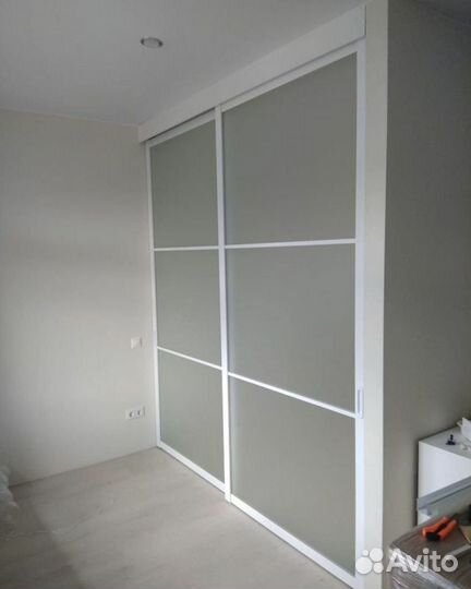 Двери купе с матовым стеклом шк-188