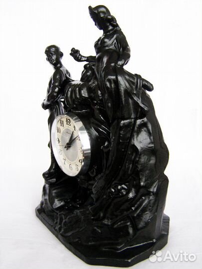 Часы Хозяйка медной горы СССР. Силумин. Рабочие