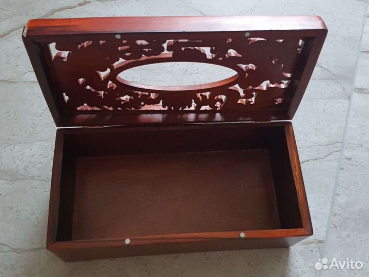 Салфетница из дерева