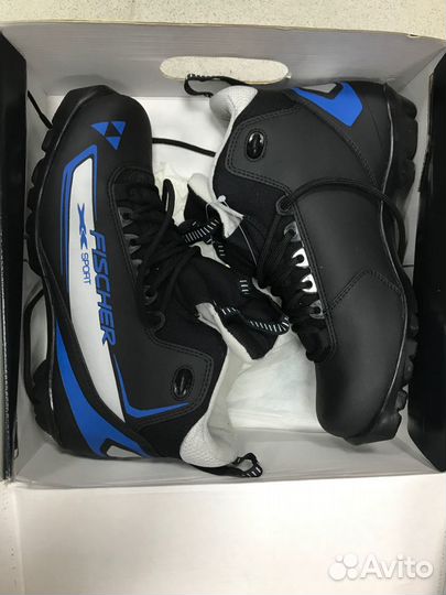 Лыжные ботинки новые Fischer