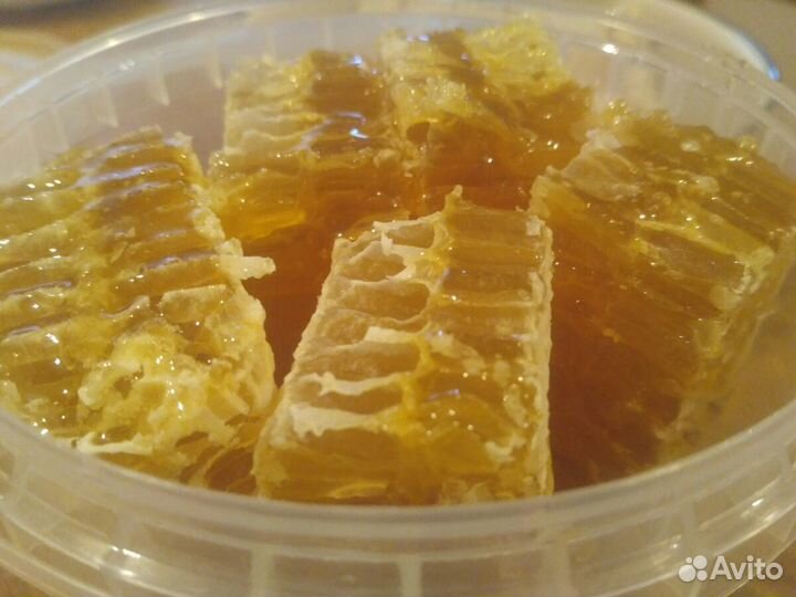 Мед в сотах, липовый, гречишный, цветочный