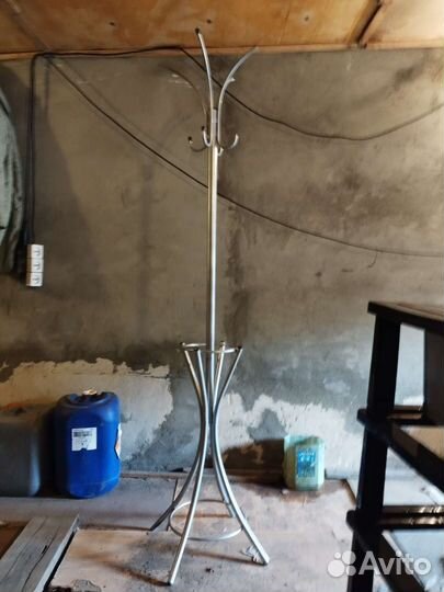 Вешалка напольная