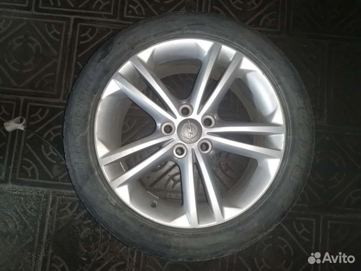 Bridgestone Ecopia EP200 245/45 R18