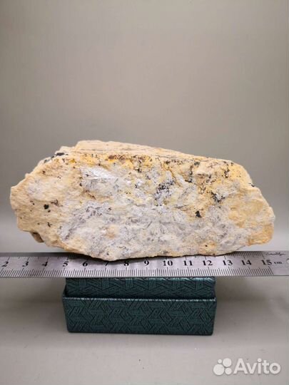 Полевой шпат Микроклин, Мусковит. Ю. Урал