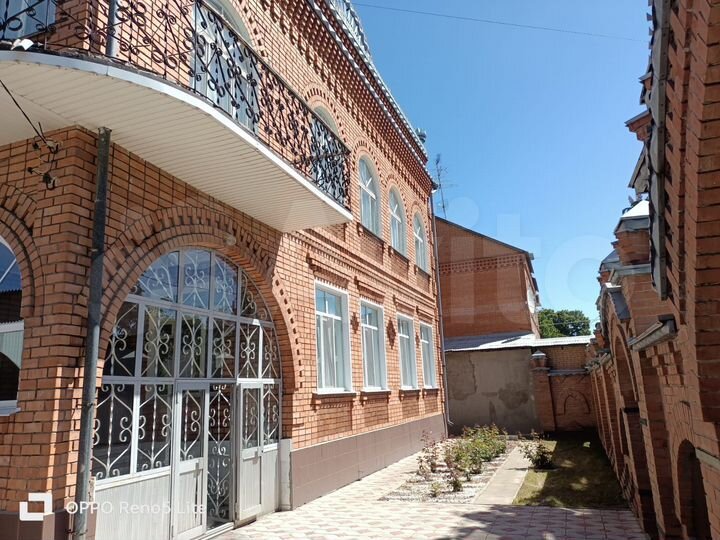 Дом 440 м² на участке 8 сот.