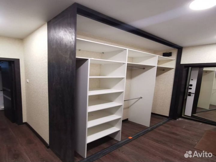 Черный шкаф купе