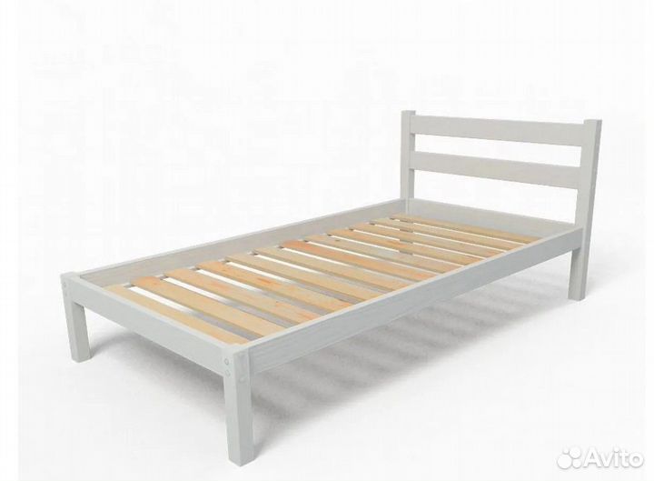 Детская кровать из массива дерева