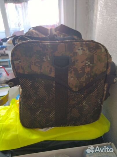 Сумка холодильник Б. У от авто. прикуривателя