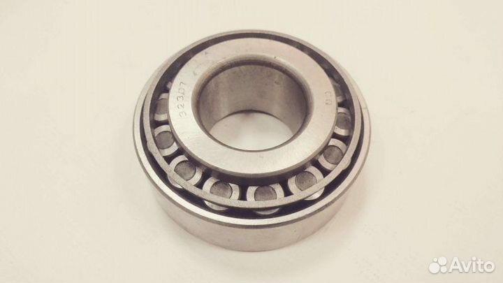 Подшипник ступицы передней, наружний 32307(7607)