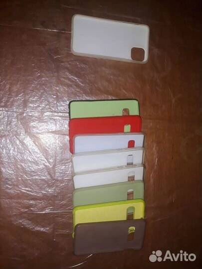 Чехлы на Samsung Galaxy S10E и на Айфон 11