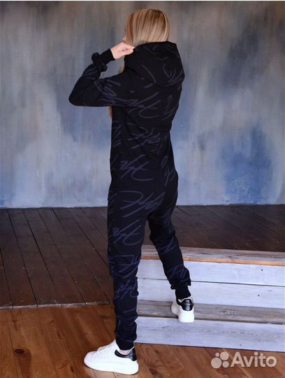 Женский спортивный костюм-комбинезон 44-46 размер